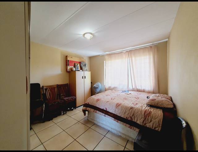 2 BEDROOM APARTMENT RENTED IN VORNA VALLEY